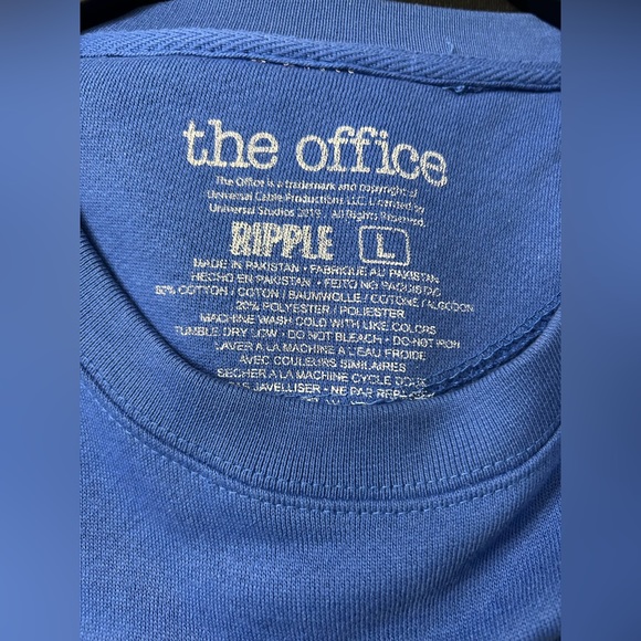 The Office Dunder Mifflin Inc, Paper Company Sweater Size Large Great condition! - Picture 5 of 5